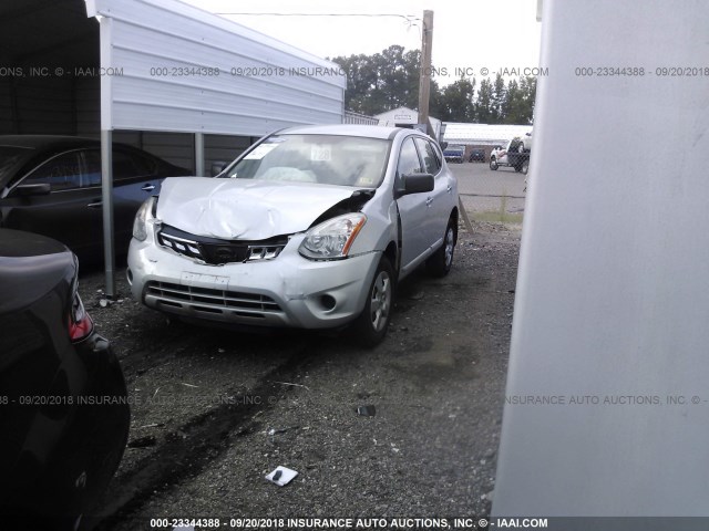 JN8AS5MT5DW042302 - 2013 NISSAN ROGUE S/SV SILVER photo 2