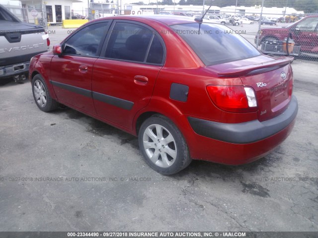 KNADE223896519245 - 2009 KIA RIO LX/SX RED photo 3