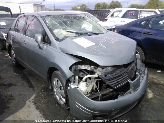 3N1BC11E18L450970 - 2008 NISSAN VERSA S/SL SILVER photo 1