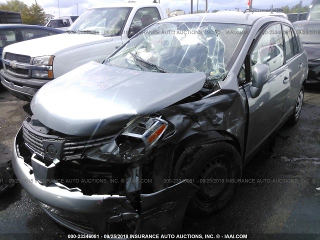 3N1BC11E18L450970 - 2008 NISSAN VERSA S/SL SILVER photo 2