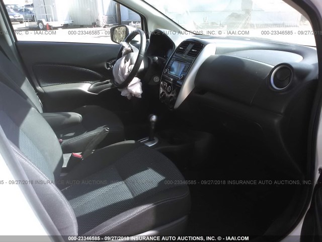 3N1CE2CP3GL364805 - 2016 NISSAN VERSA NOTE S/S PLUS/SV/SL/SR WHITE photo 5