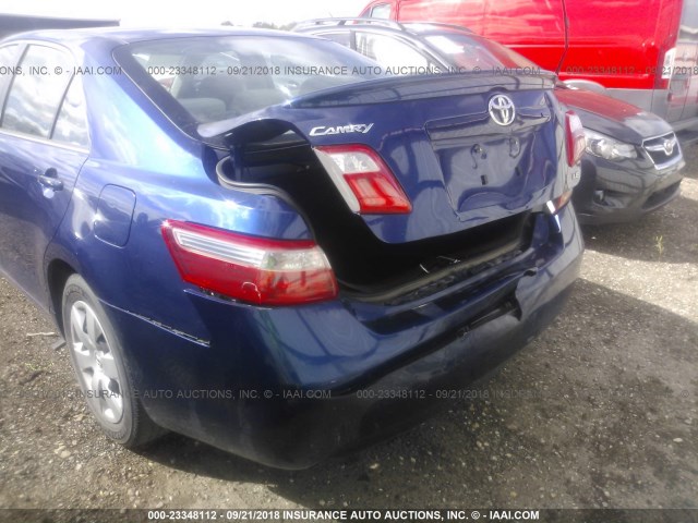 4T4BE46K38R033784 - 2008 TOYOTA CAMRY CE/LE/XLE/SE BLUE photo 6