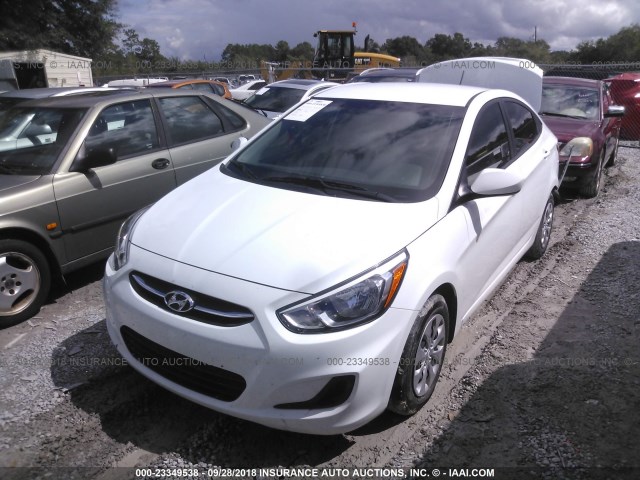 KMHCT4AE6GU133639 - 2016 HYUNDAI ACCENT SE WHITE photo 2