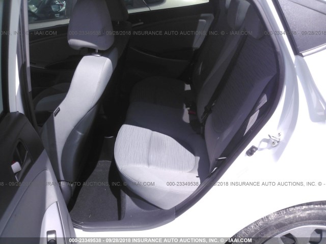 KMHCT4AE6GU133639 - 2016 HYUNDAI ACCENT SE WHITE photo 8