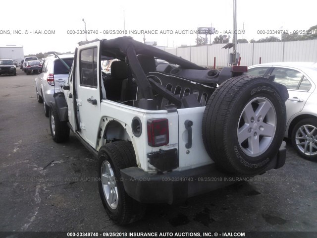 1C4BJWDG6FL652838 - 2015 JEEP WRANGLER UNLIMITE SPORT WHITE photo 3