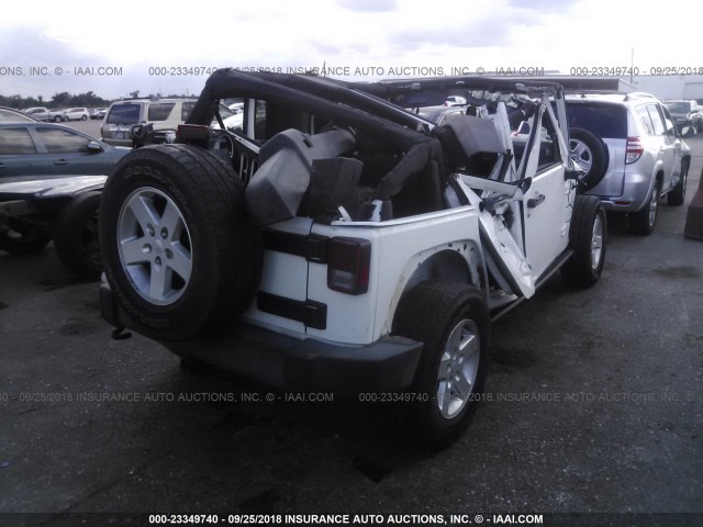 1C4BJWDG6FL652838 - 2015 JEEP WRANGLER UNLIMITE SPORT WHITE photo 4