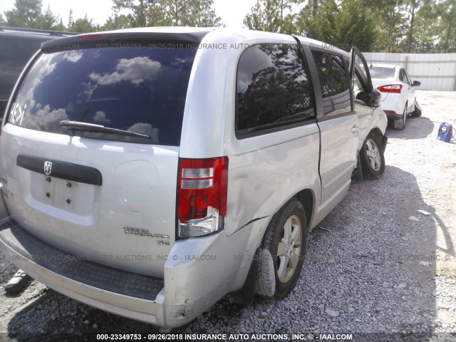 2D4RN4DE4AR101672 - 2010 DODGE GRAND CARAVAN SE SILVER photo 4