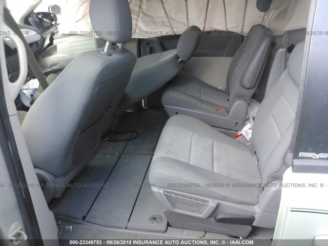 2D4RN4DE4AR101672 - 2010 DODGE GRAND CARAVAN SE SILVER photo 8