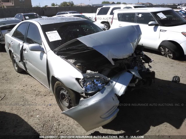 4T1BE32K54U923076 - 2004 TOYOTA CAMRY LE/XLE/SE SILVER photo 1