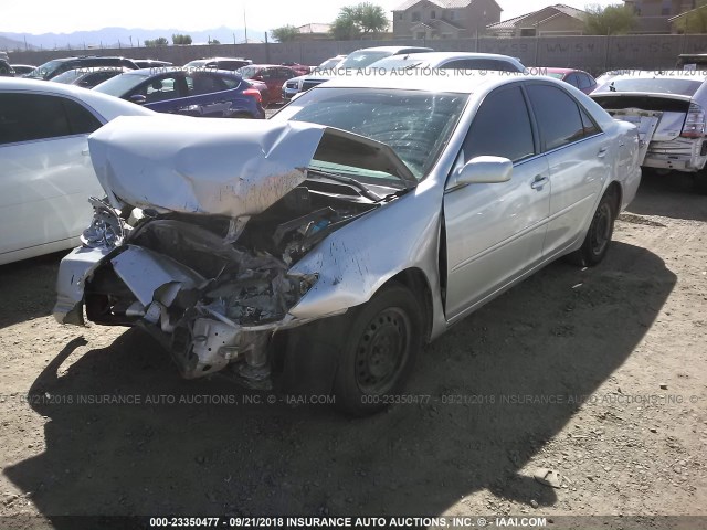 4T1BE32K54U923076 - 2004 TOYOTA CAMRY LE/XLE/SE SILVER photo 2