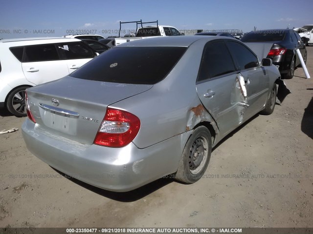 4T1BE32K54U923076 - 2004 TOYOTA CAMRY LE/XLE/SE SILVER photo 4