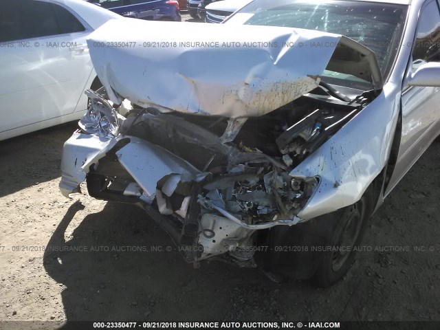 4T1BE32K54U923076 - 2004 TOYOTA CAMRY LE/XLE/SE SILVER photo 6