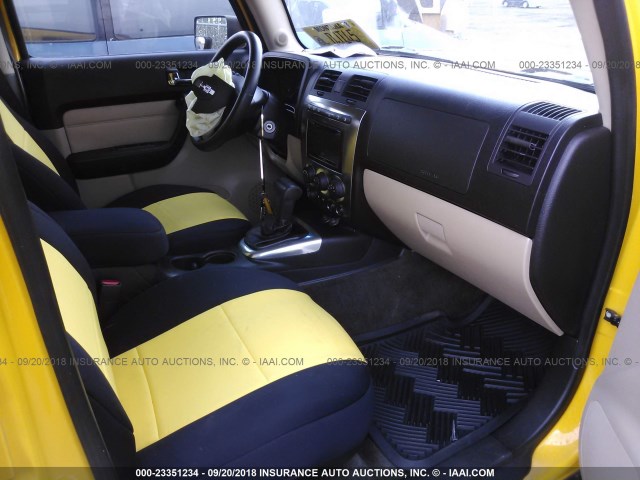 5GTDN136068141064 - 2006 HUMMER H3 YELLOW photo 5