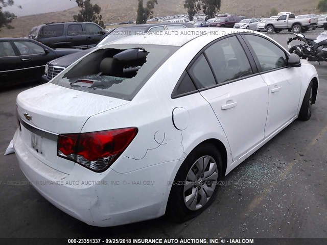 1G1PA5SG4E7285182 - 2014 CHEVROLET CRUZE LS WHITE photo 4