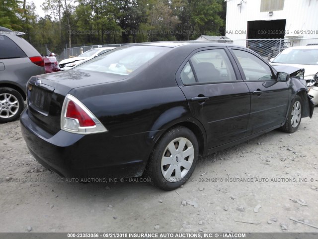 3FAFP06Z76R174352 - 2006 FORD FUSION S BLACK photo 4