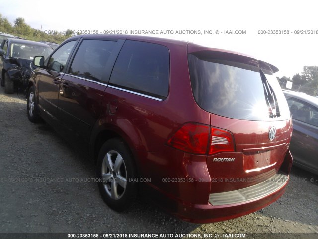 2V8HW34109R599754 - 2009 VOLKSWAGEN ROUTAN SE RED photo 3