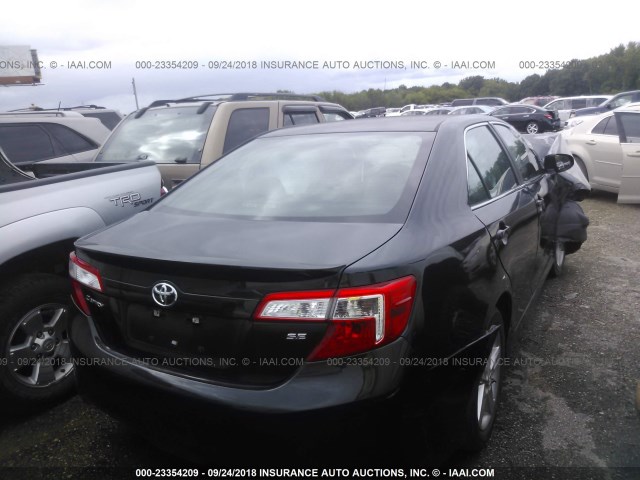 4T1BF1FK4EU378887 - 2014 TOYOTA CAMRY L/SE/LE/XLE 黑色 照片 4