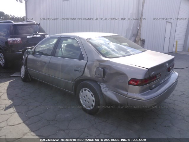 4T1BG22K5XU418566 - 1999 TOYOTA CAMRY CE/LE/XLE GOLD photo 3