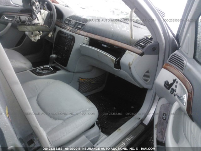 WDBNG75J32A226122 - 2002 MERCEDES-BENZ S 500 SILVER photo 5