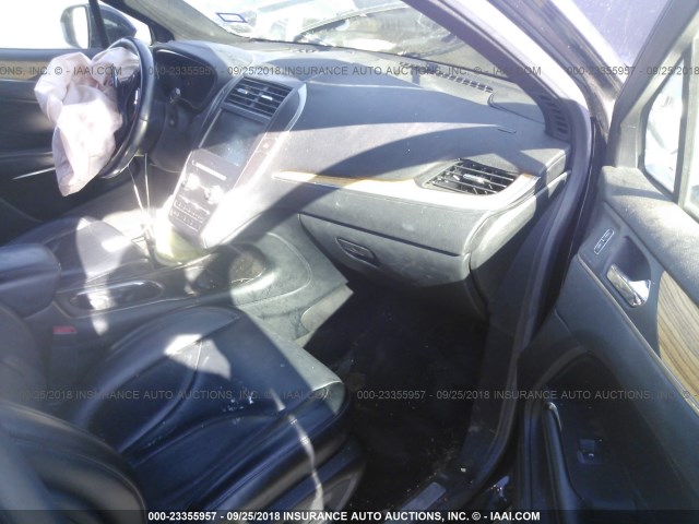 5LMCJ1A9XFUJ05698 - 2015 LINCOLN MKC BLACK photo 5