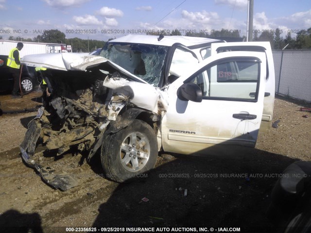 3GTP1VE00DG184777 - 2013 GMC SIERRA C1500 SLE WHITE photo 2