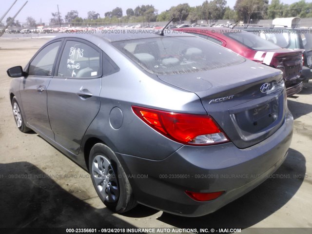 KMHCT4AE2HU235845 - 2017 HYUNDAI ACCENT SE GRAY photo 3