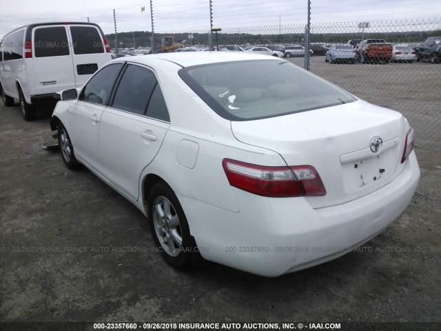 JTNBE46K873004442 - 2007 TOYOTA CAMRY NEW GENERAT CE/LE/XLE/SE WHITE photo 3