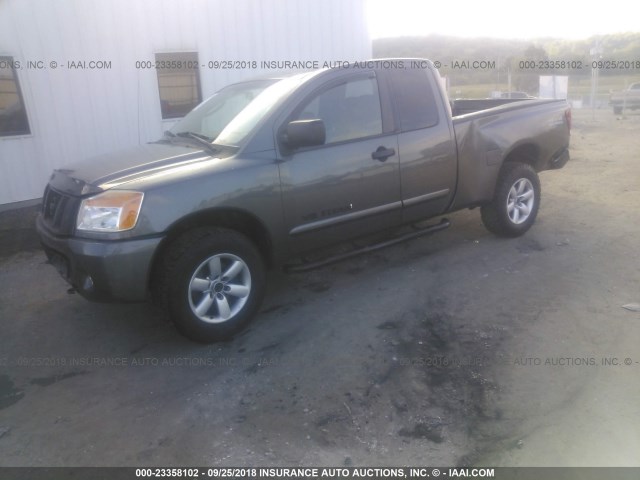 1N6BA06C38N319458 - 2008 NISSAN TITAN XE/SE/LE/PRO-4X GRAY photo 2