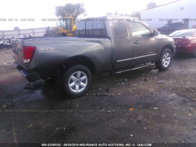 1N6BA06C38N319458 - 2008 NISSAN TITAN XE/SE/LE/PRO-4X GRAY photo 4