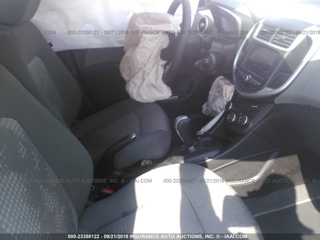 1G1JB5SH4J4127741 - 2018 CHEVROLET SONIC LS RED photo 5