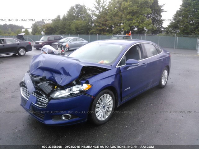 3FA6P0LU4FR275454 - 2015 FORD FUSION SE HYBRID BLUE photo 2