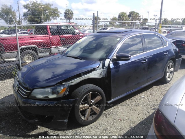 1VWBH7A36DC016918 - 2013 VOLKSWAGEN PASSAT SE BLUE photo 2