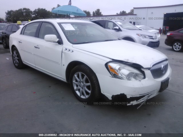 1G4HD57248U126034 - 2008 BUICK LUCERNE CXL WHITE photo 1