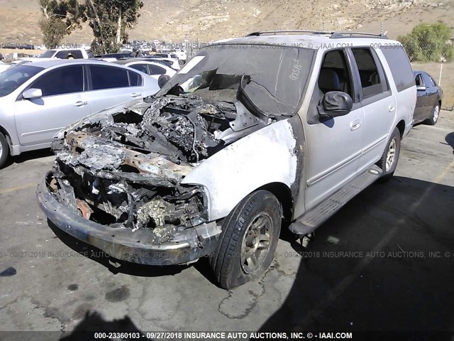 1FMRU15W41LA16034 - 2001 FORD EXPEDITION XLT SILVER photo 2