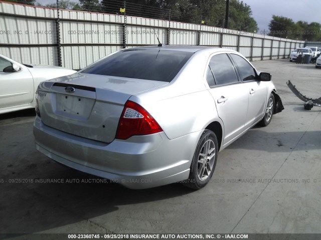 3FAHP0GA5CR272843 - 2012 FORD FUSION S SILVER photo 4