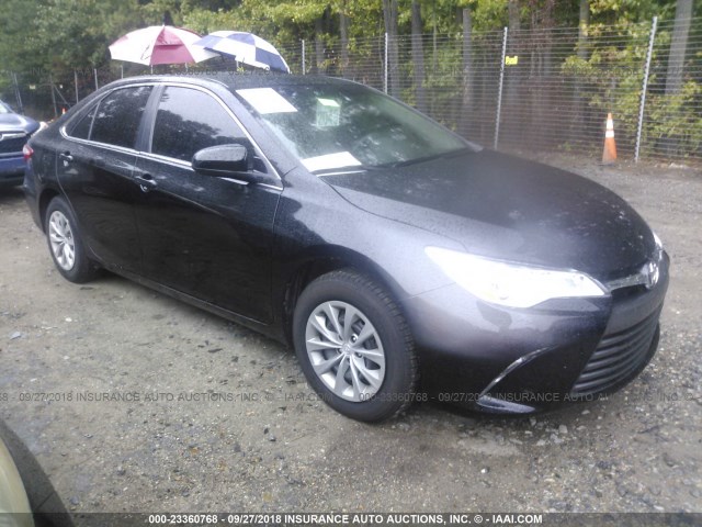4T1BF1FK3HU419921 - 2017 TOYOTA CAMRY LE/XLE/SE/XSE BLACK photo 1