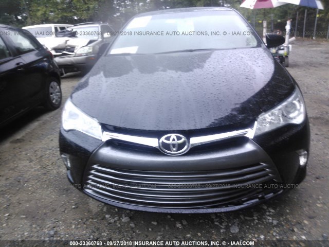 4T1BF1FK3HU419921 - 2017 TOYOTA CAMRY LE/XLE/SE/XSE BLACK photo 6