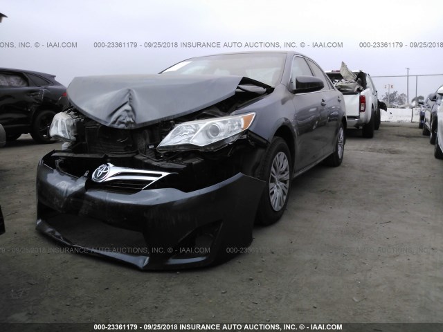 4T1BF1FKXEU846234 - 2014 TOYOTA CAMRY L/SE/LE/XLE 灰色 照片 2