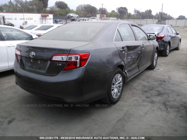 4T1BF1FKXEU846234 - 2014 TOYOTA CAMRY L/SE/LE/XLE 灰色 照片 4