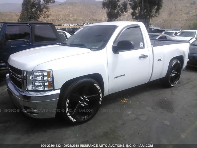 1GCPCPEX5AZ228481 - 2010 CHEVROLET SILVERADO C1500 WHITE photo 2