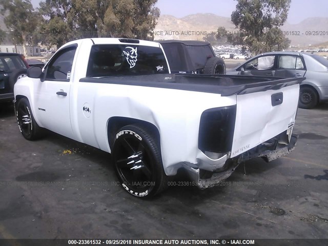 1GCPCPEX5AZ228481 - 2010 CHEVROLET SILVERADO C1500 WHITE photo 3