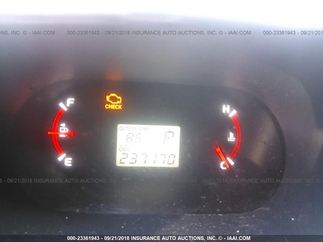 2T1KU4EE6AC278806 - 2010 TOYOTA COROLLA MATRIX  WHITE photo 7