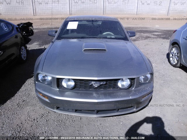 1ZVHT82H095142115 - 2009 FORD MUSTANG GT GRAY photo 6