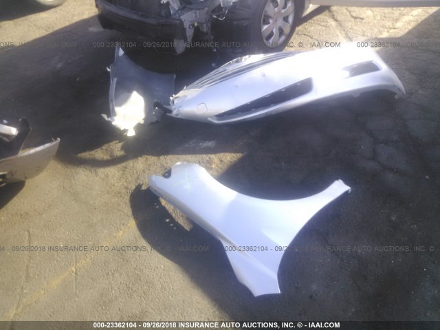 JTNBE46K773083019 - 2007 TOYOTA CAMRY NEW GENERAT CE/LE/XLE/SE SILVER photo 6