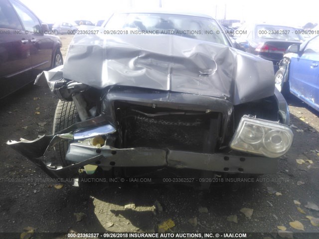 2C3KA63HX8H119972 - 2008 CHRYSLER 300C GRAY photo 6