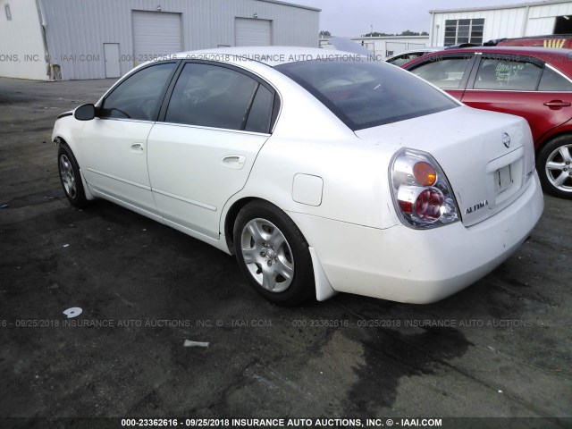 1N4AL11D32C279051 - 2002 NISSAN ALTIMA S/SL WHITE photo 3