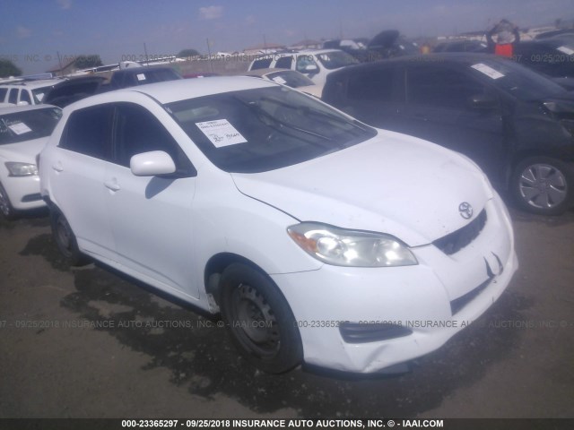 2T1KU40E29C107098 - 2009 TOYOTA COROLLA MATRIX  WHITE photo 1