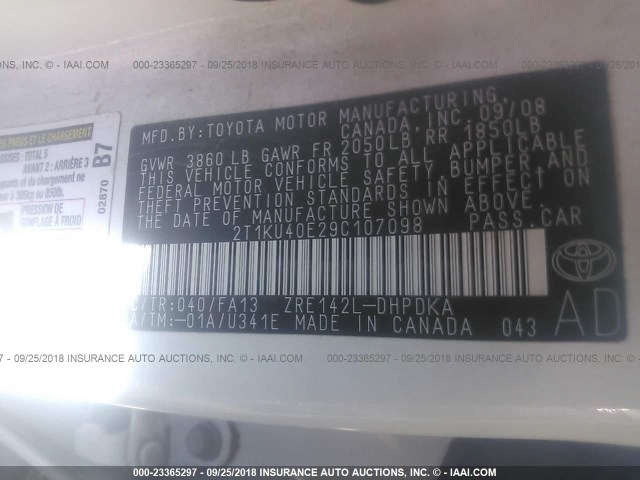 2T1KU40E29C107098 - 2009 TOYOTA COROLLA MATRIX  WHITE photo 9