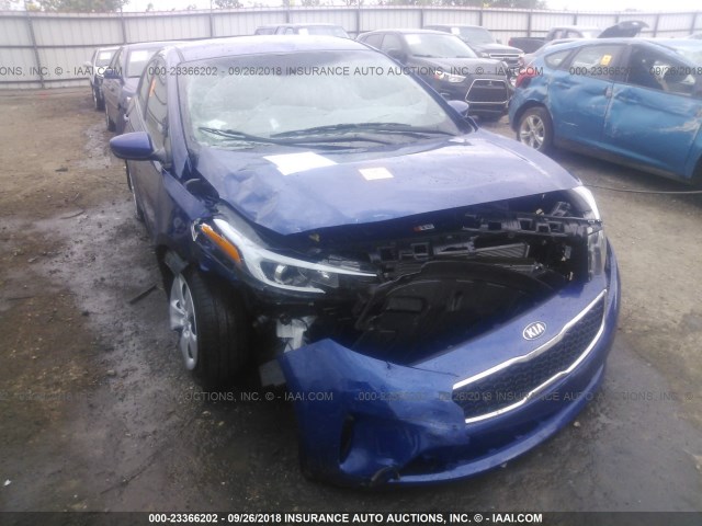 3KPFL4A75JE254168 - 2018 KIA FORTE LX/S BLUE photo 6