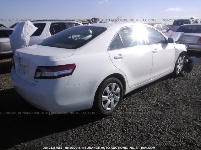 4T1BK3EK6BU611754 - 2011 TOYOTA CAMRY SE/LE/XLE WHITE photo 4